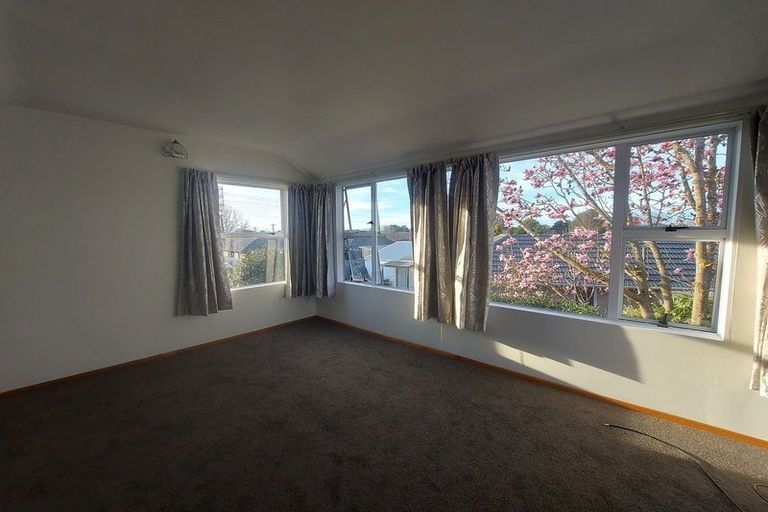 Photo of property in 5 Dalton Place, Burnside, Christchurch, 8053