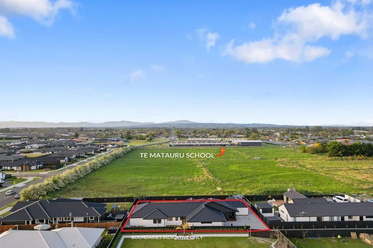 Photo of property in 7 Oakville Close, Rangiora, 7400