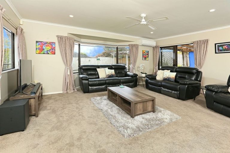 Photo of property in 30 Carnelian Court, Westgate, Auckland, 0614