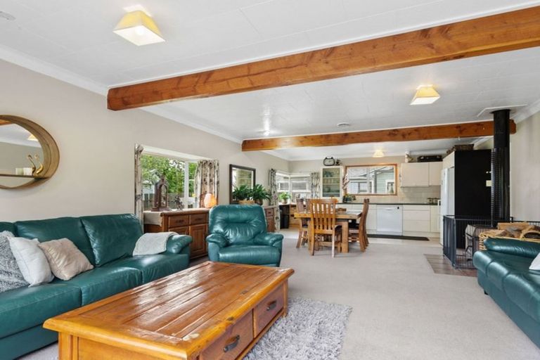 Photo of property in 27 Cross Street, Coalgate, 7673