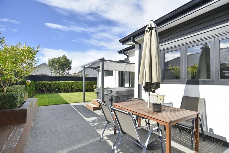 Photo of property in 26 Taiore Crescent, Marshland, Christchurch, 8083