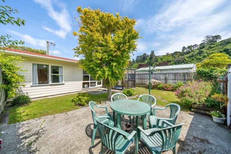 Photo of property in 12 Bridge Street, Melling, Lower Hutt, 5010