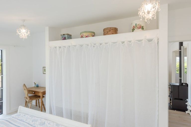 Photo of property in 164 Neudorf Road, Upper Moutere, 7175