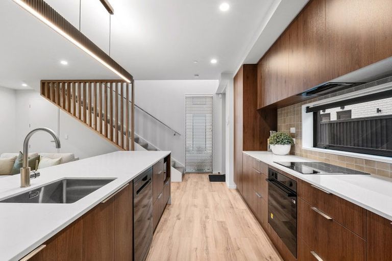 Photo of property in 49b Browns Road, St Albans, Christchurch, 8014