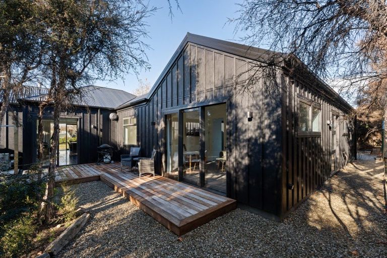 Photo of property in 10a Old Racecourse Road, Albert Town, Wanaka, 9305