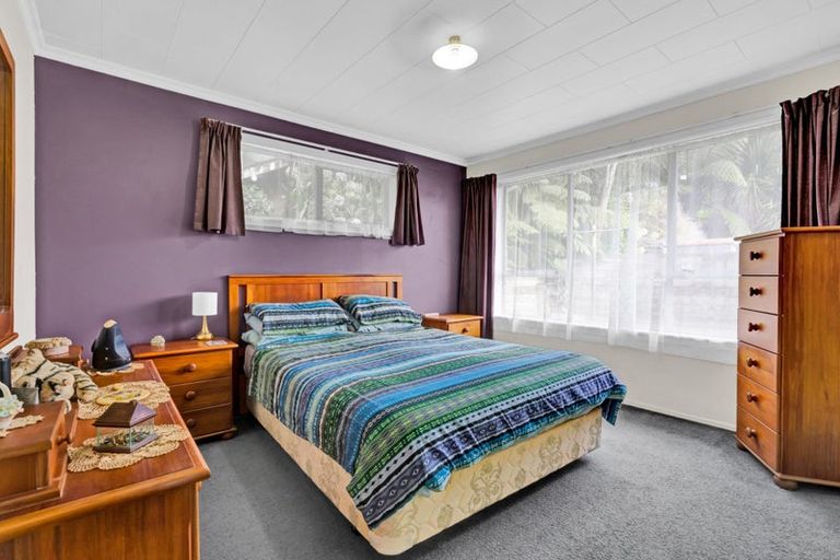 Photo of property in 15 Shaldon Crescent, Blagdon, New Plymouth, 4310