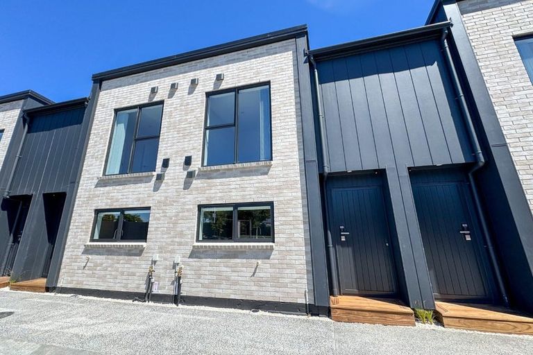 Photo of property in 19b House Avenue, Mangere Bridge, Auckland, 2022