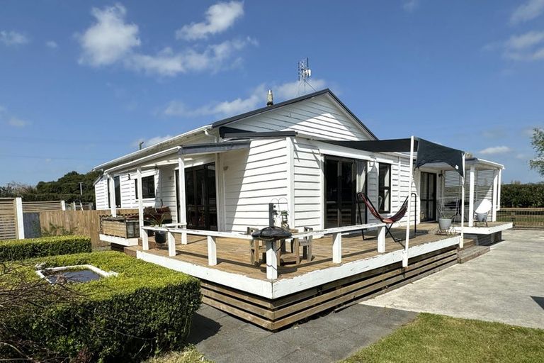 Photo of property in 1980 Kakaramea Road, Ngahinapouri, Hamilton, 3290