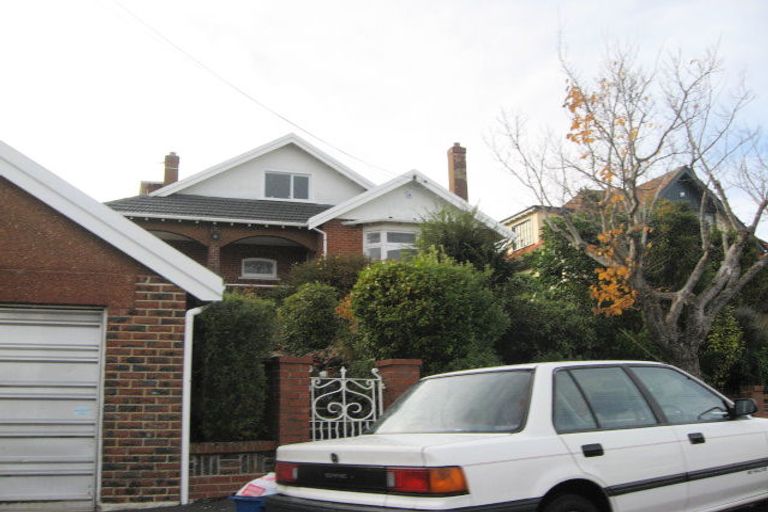 Photo of property in 5 Grandview Crescent, Opoho, Dunedin, 9010