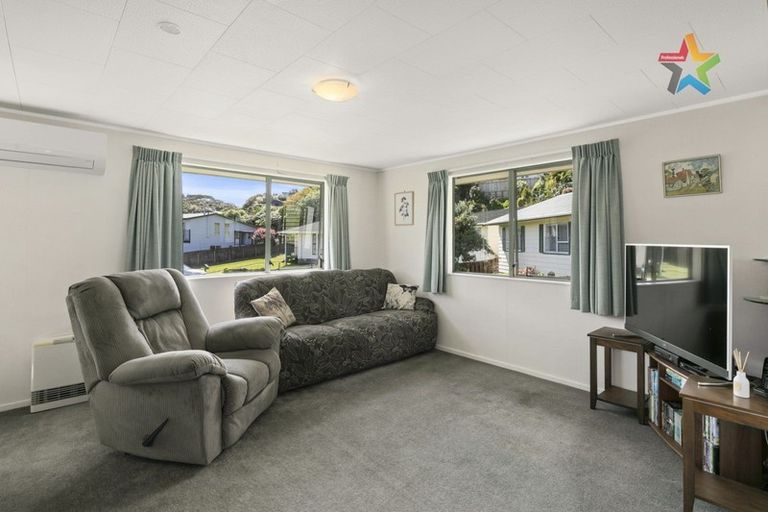 Photo of property in 7 Becks Close, Kelson, Lower Hutt, 5010