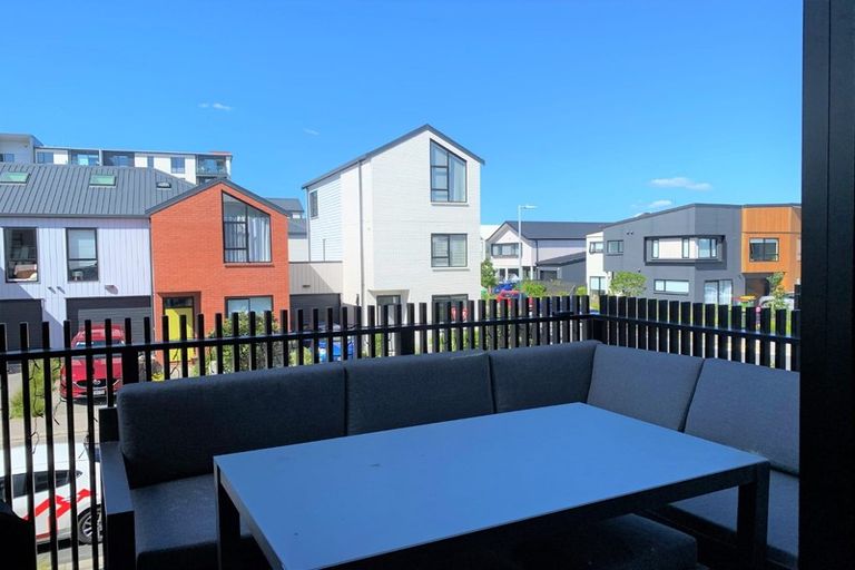 Photo of property in 9 Eyton Kay Road, Hobsonville, Auckland, 0616