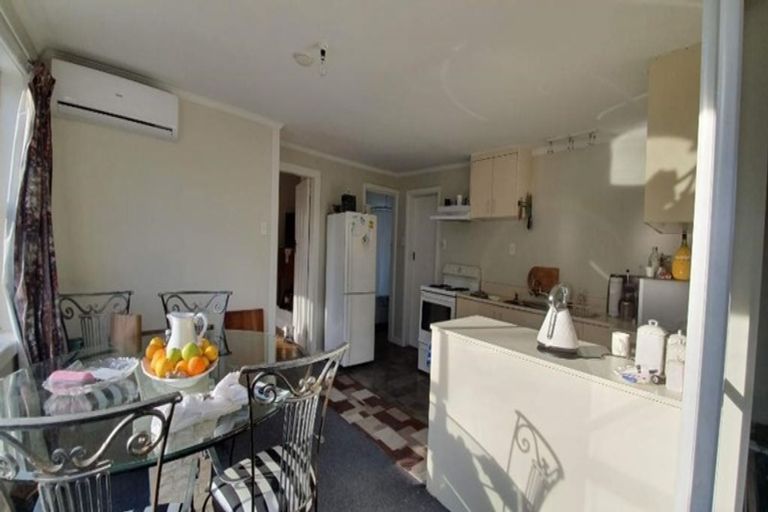 Photo of property in 17 Ensors Road, Opawa, Christchurch, 8023