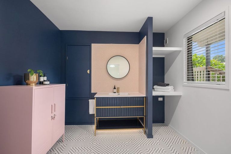 Photo of property in 22b Mariposa Crescent, Birkenhead, Auckland, 0626