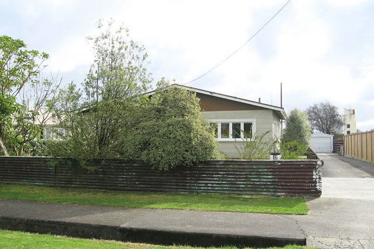 Photo of property in 12 Montagu Street, Feilding, 4702