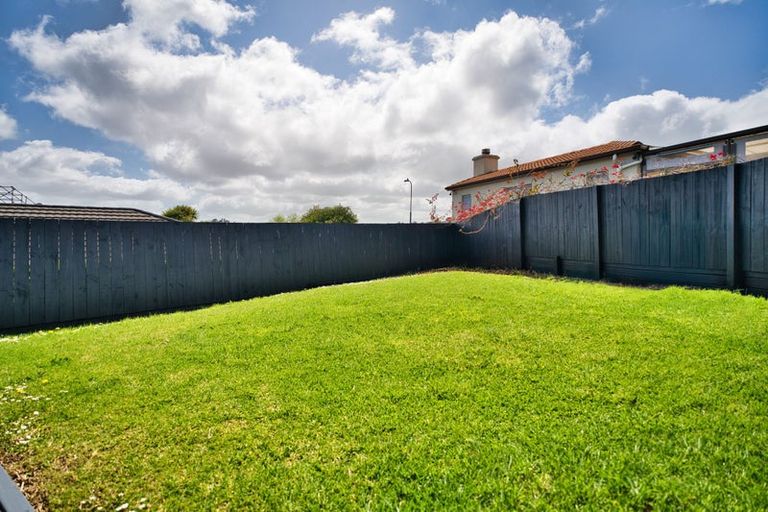 Photo of property in 5 Phoenicia Court, The Gardens, Auckland, 2105