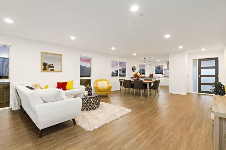 Photo of property in 4 Magnum Drive, Kumeu, 0810