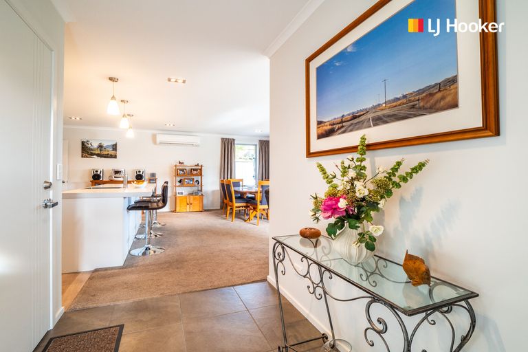 Photo of property in 38 Grandvista Drive, Green Island, Dunedin, 9018