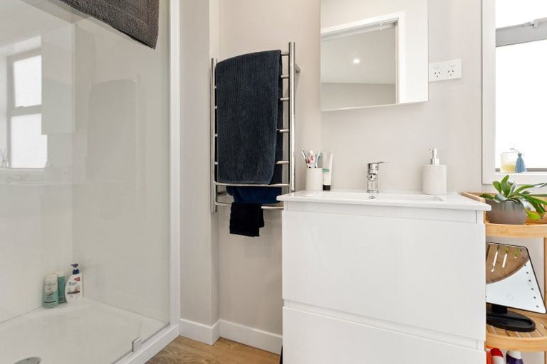 Photo of property in 8 Ngaroma Crescent, Whitianga, 3510