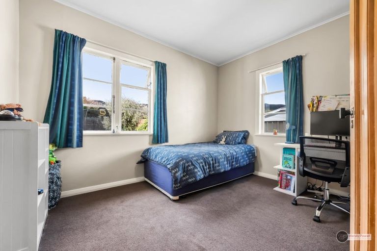 Photo of property in 14 Raymond Terrace, Fairfield, Lower Hutt, 5011