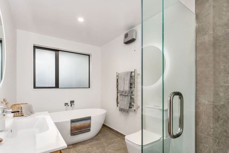 Photo of property in 35 Tui Street, Fendalton, Christchurch, 8041