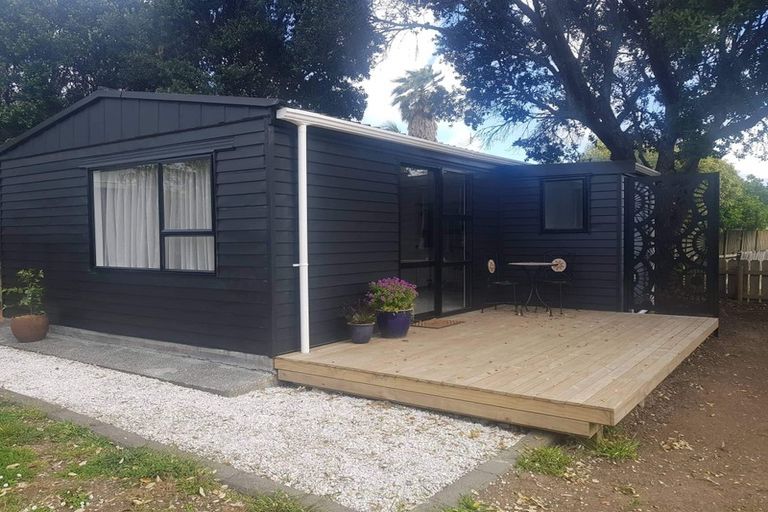 Photo of property in 19a Leaming Place, Clarks Beach, 2122