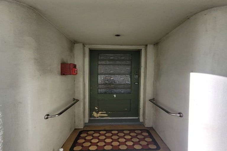 Photo of property in 171 Tay Street, Invercargill, 9810