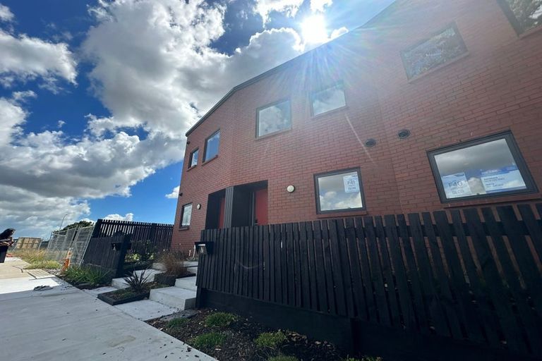 Photo of property in 86 Druces Road, Wiri, Auckland, 2104