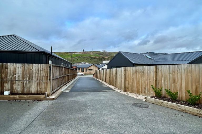 Photo of property in 8 Emeline Chapman Drive, Cracroft, Christchurch, 8022