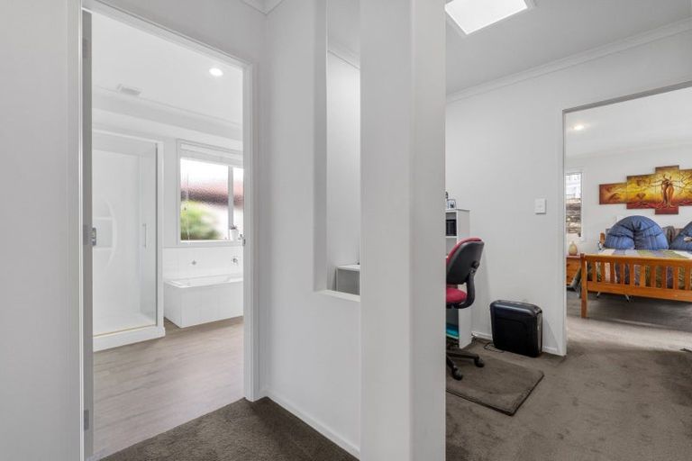 Photo of property in 3 Kirtle Close, Pyes Pa, Tauranga, 3112