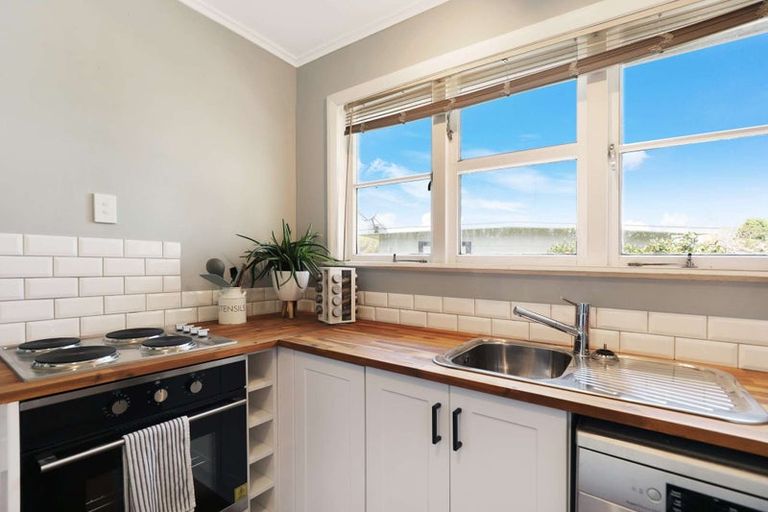 Photo of property in 43 Lewis Avenue, Aramoho, Whanganui, 4500