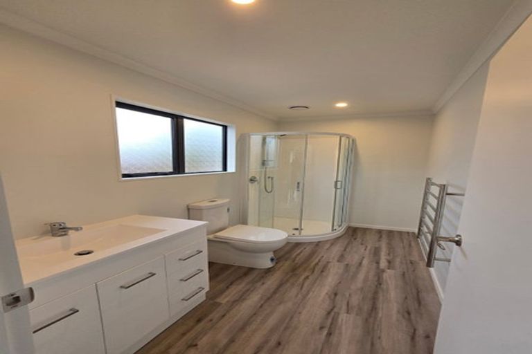 Photo of property in 17c-d Graham Street, Levin, 5510