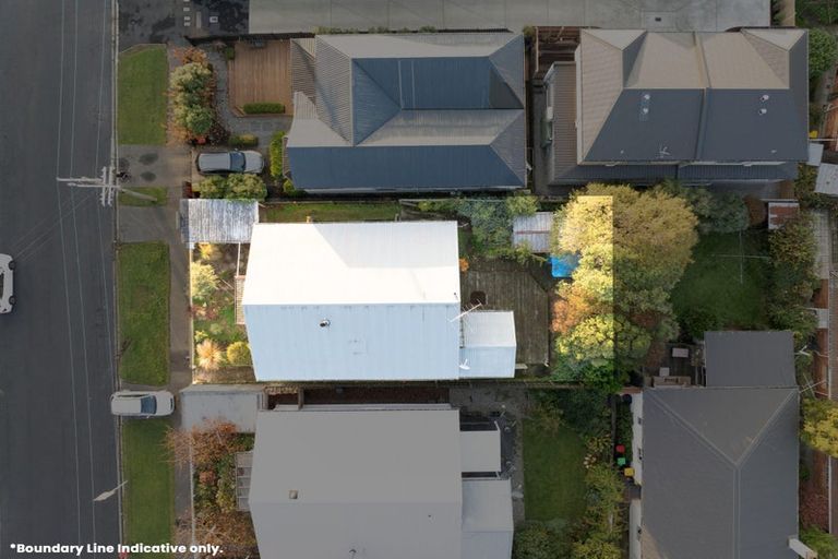 Photo of property in 19 West Avenue, Saint Clair, Dunedin, 9012