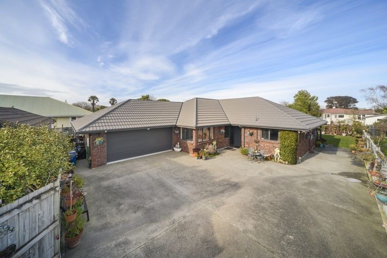Photo of property in 94a Fitzroy Street, Terrace End, Palmerston North, 4410