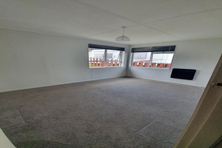 Photo of property in 90 Jamaica Drive, Grenada North, Wellington, 5028