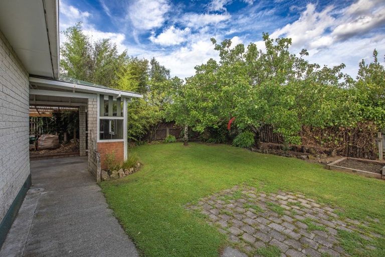 Photo of property in 6 Cobham Crescent, Waipukurau, 4200