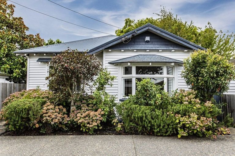 Photo of property in 42 Mersey Street, St Albans, Christchurch, 8014