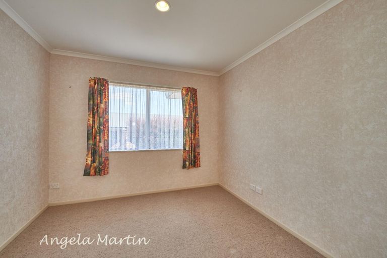 Photo of property in 96 Kelvin Grove Road, Kelvin Grove, Palmerston North, 4414