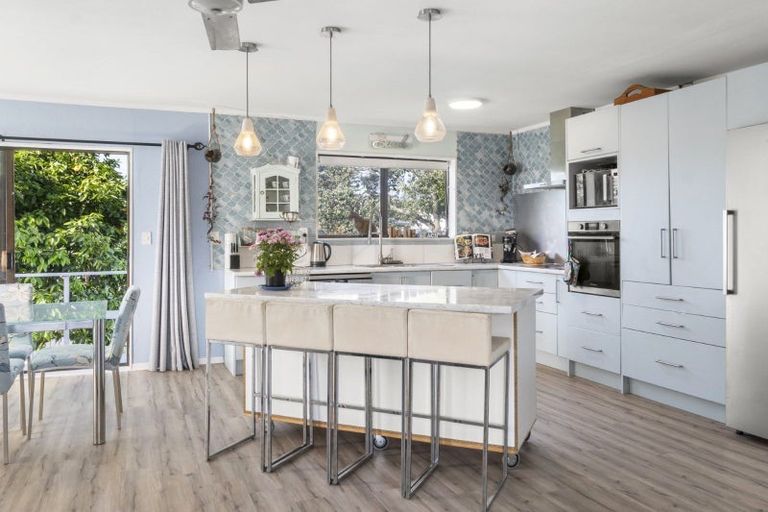 Photo of property in 6 Links Avenue, Mount Maunganui, 3116