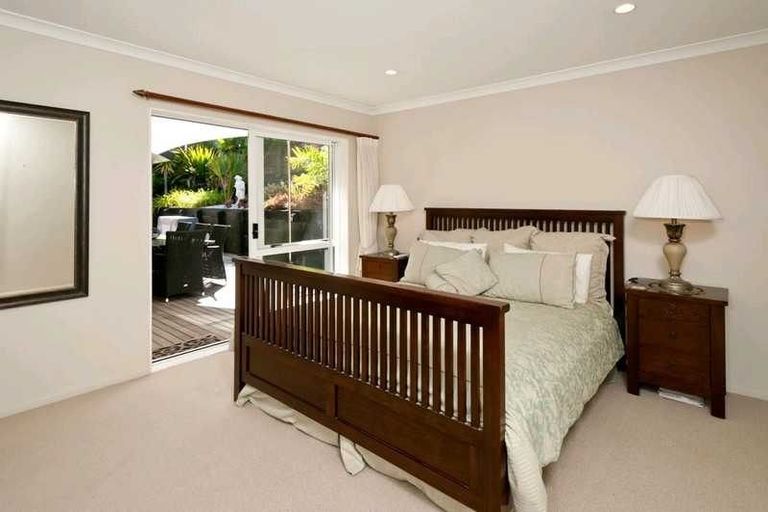 Photo of property in 31 Cricklade Terrace, Windsor Park, Auckland, 0632