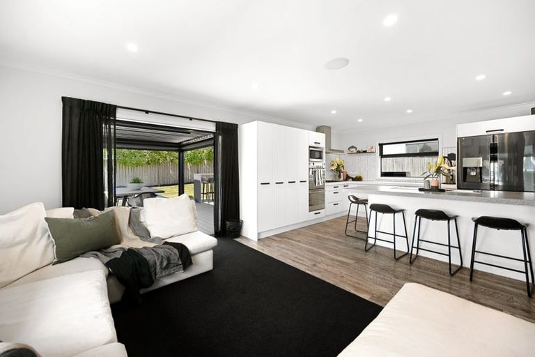 Photo of property in 16 Alanbrooke Place, Beerescourt, Hamilton, 3200