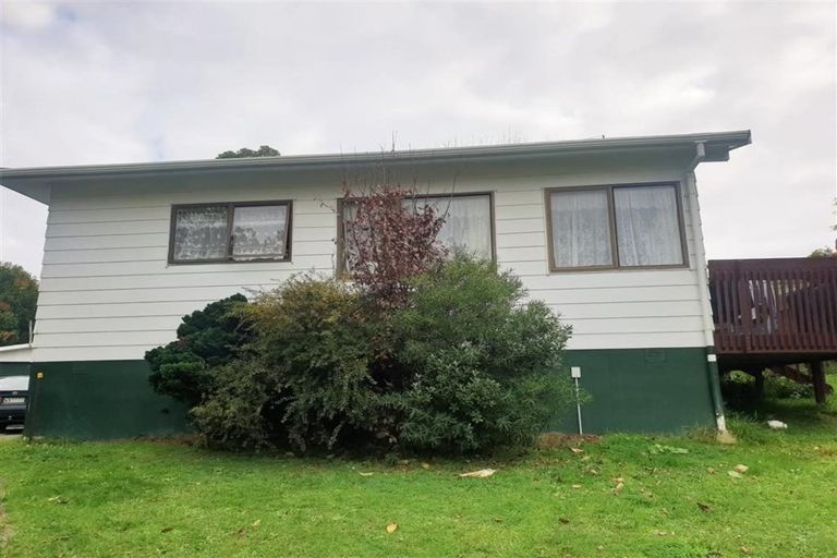 Photo of property in 16 Limond Street, Randwick Park, Auckland, 2105