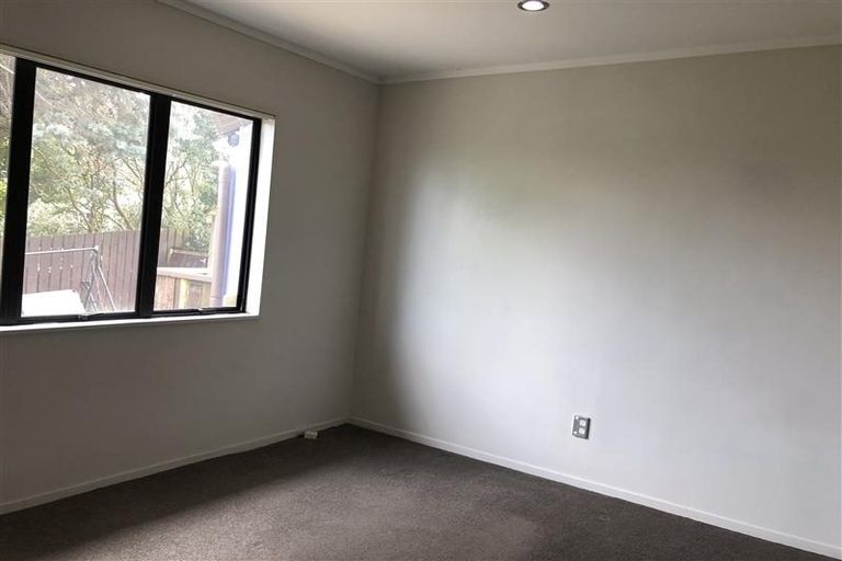 Photo of property in 17 Crail Court, Totara Heights, Auckland, 2105