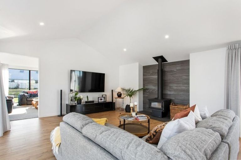 Photo of property in 11 Westmere Mews, West Melton, 7618