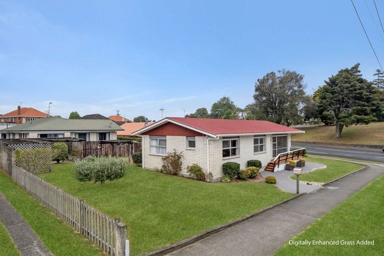 Photo of property in 245 Brady Street, Te Awamutu, 3800