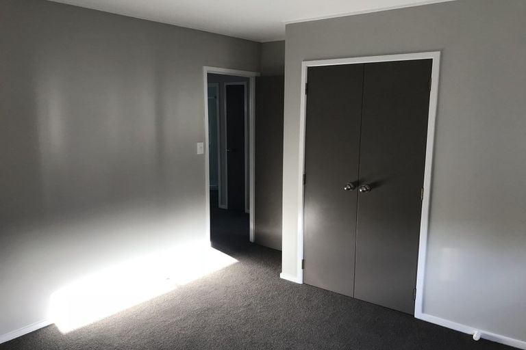 Photo of property in 105 Sandspit Road, Shelly Park, Auckland, 2014