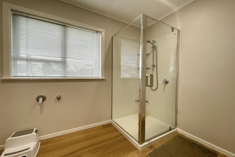 Photo of property in 5a Ihaia Street, Waitara, 4320