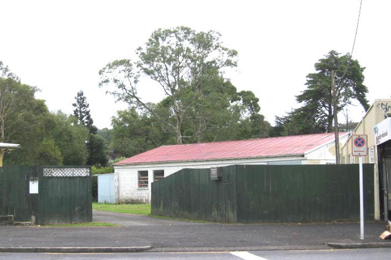 Photo of property in 1/125 Glendale Road, Glen Eden, Auckland, 0602