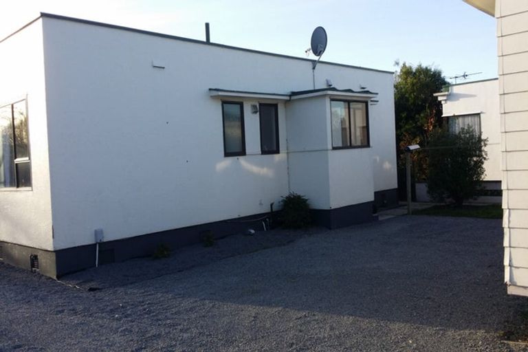 Photo of property in 6 Tonga Place, Riccarton, Christchurch, 8041