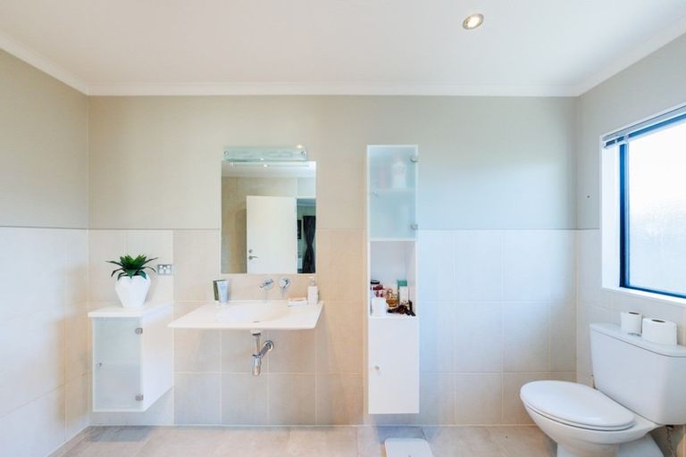 Photo of property in 152 Park Road, West End, Palmerston North, 4410