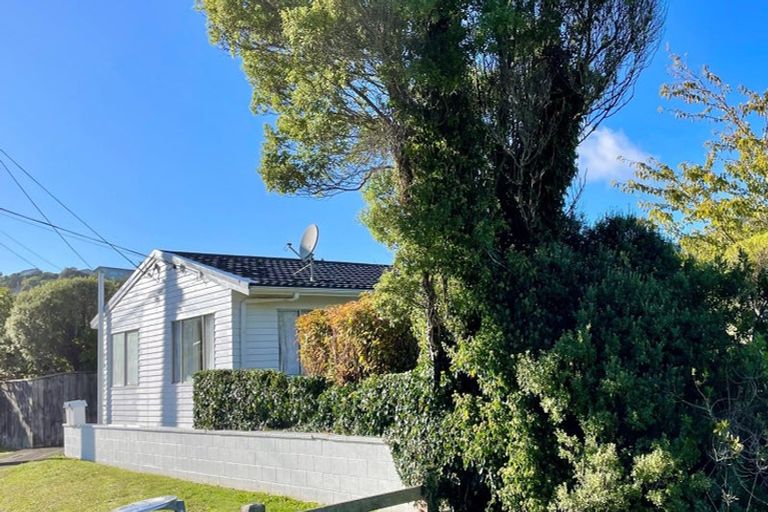 Photo of property in 19 Hildreth Street, Karori, Wellington, 6012
